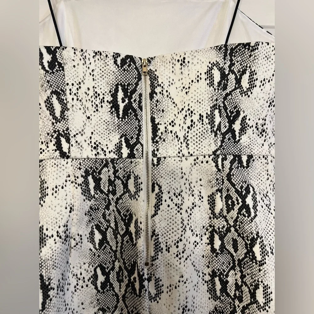 🐍 Style Rack Snake Print Mini Dress - Picture 6 of 8
